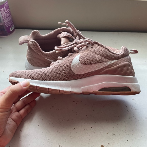 Nike Air Max Motion - Picture 2 of 7